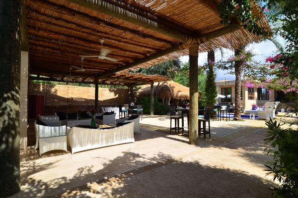 Sunday At Edde Sands